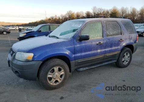 2005 Ford Escape Xls z USA, uszkodzony, nr VIN 1FMCU92Z95KD13833